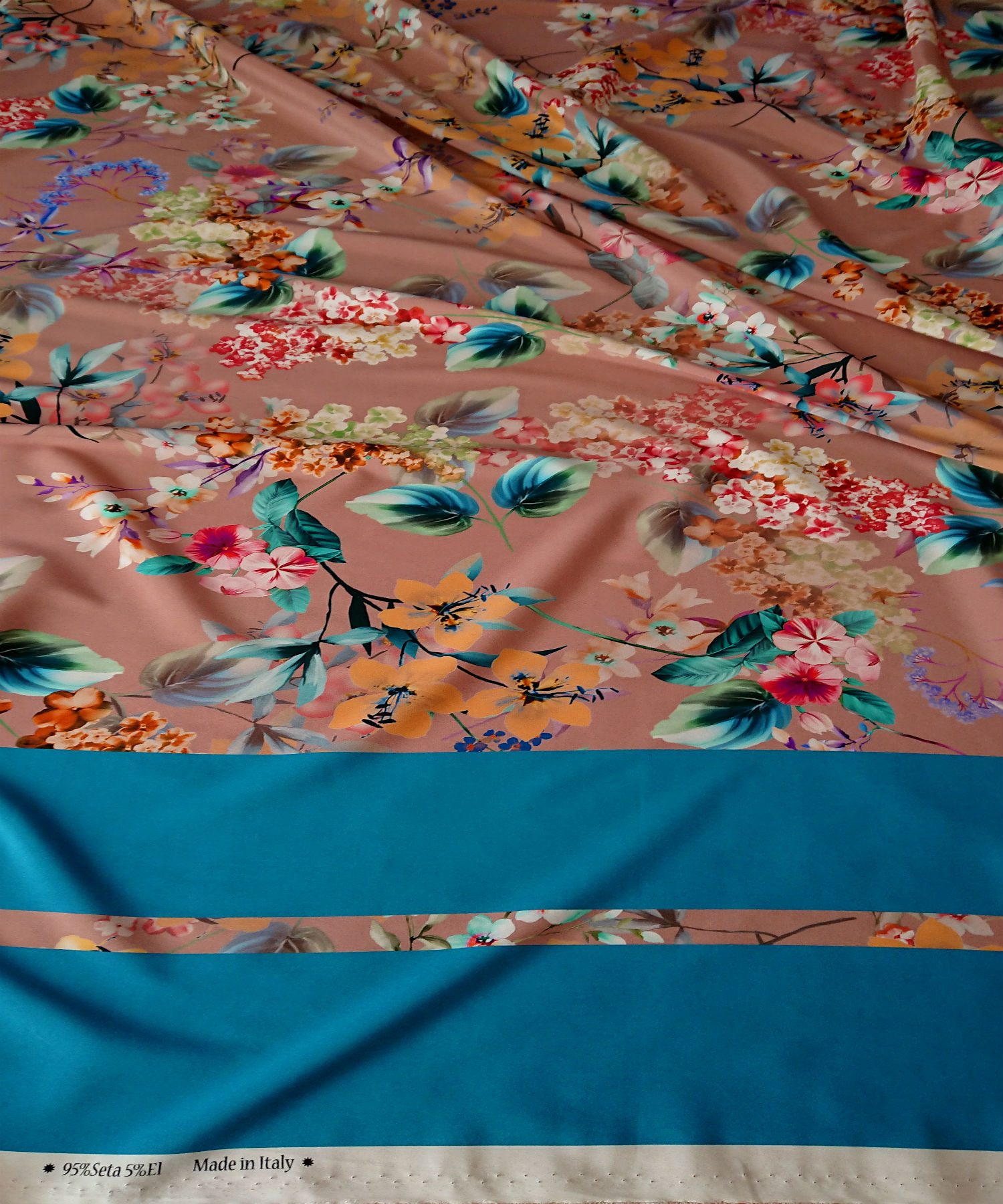 шелк Gucci фрезовый с цветами и полоской шёлк/эластан